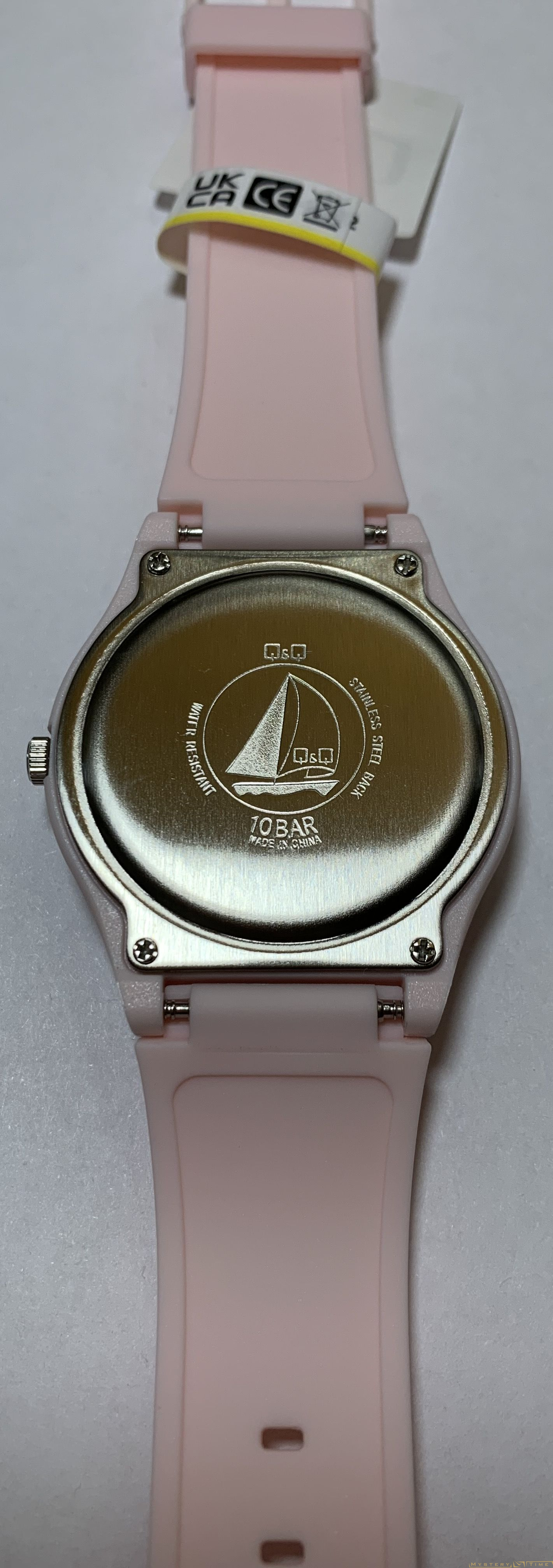 Q&Q A212J005Y