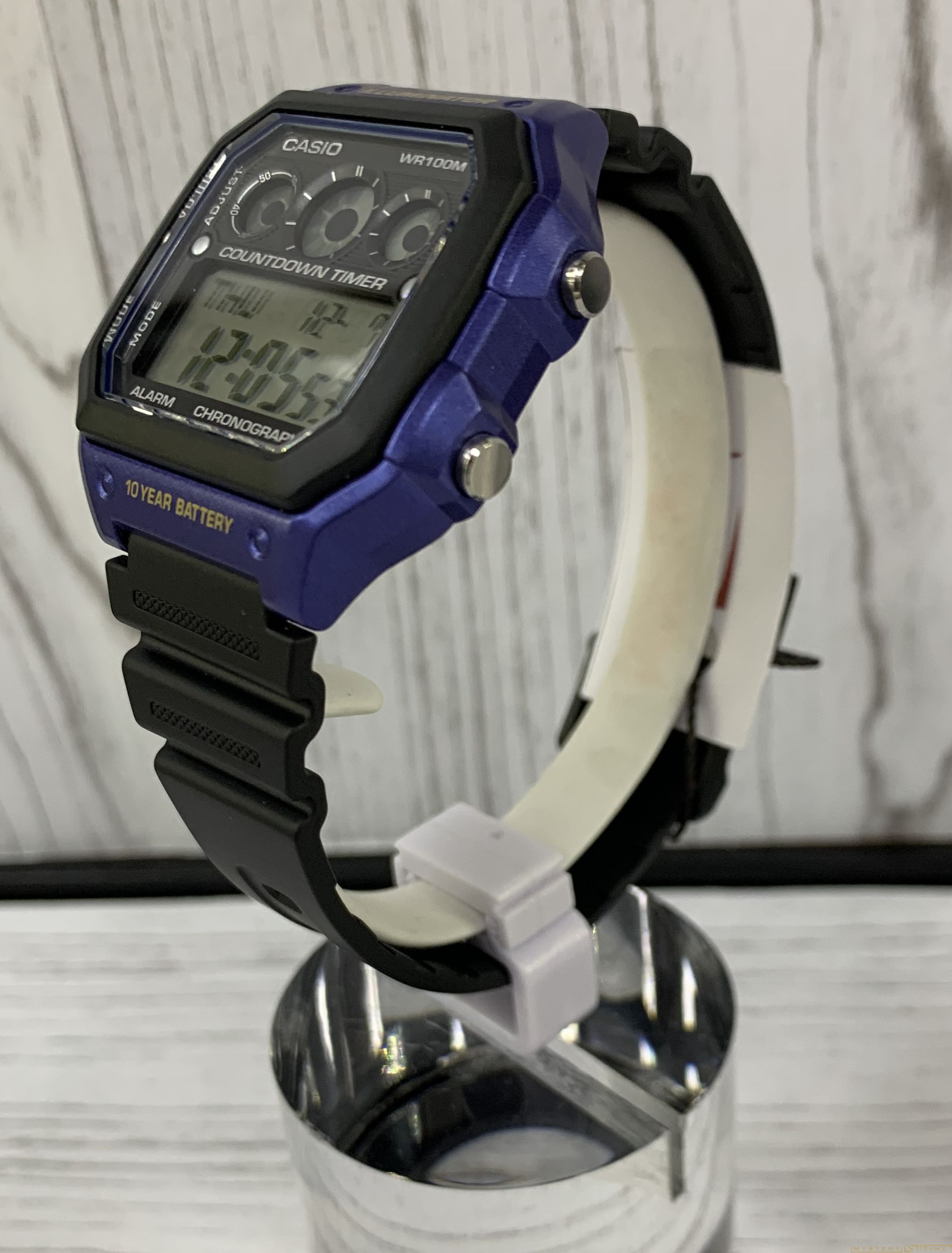 Casio AE-1300WH-2A