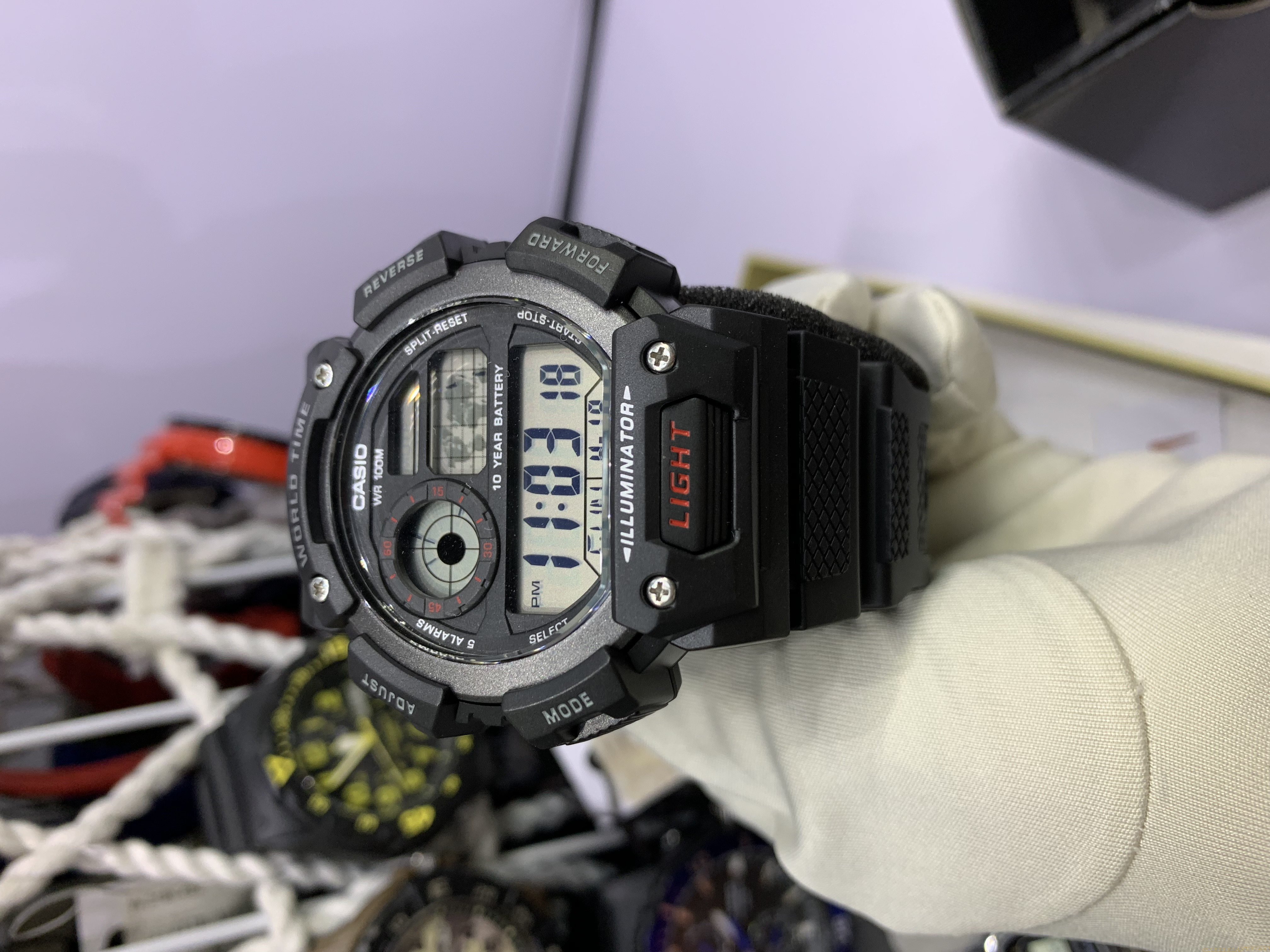Casio AE-1400WH-1A