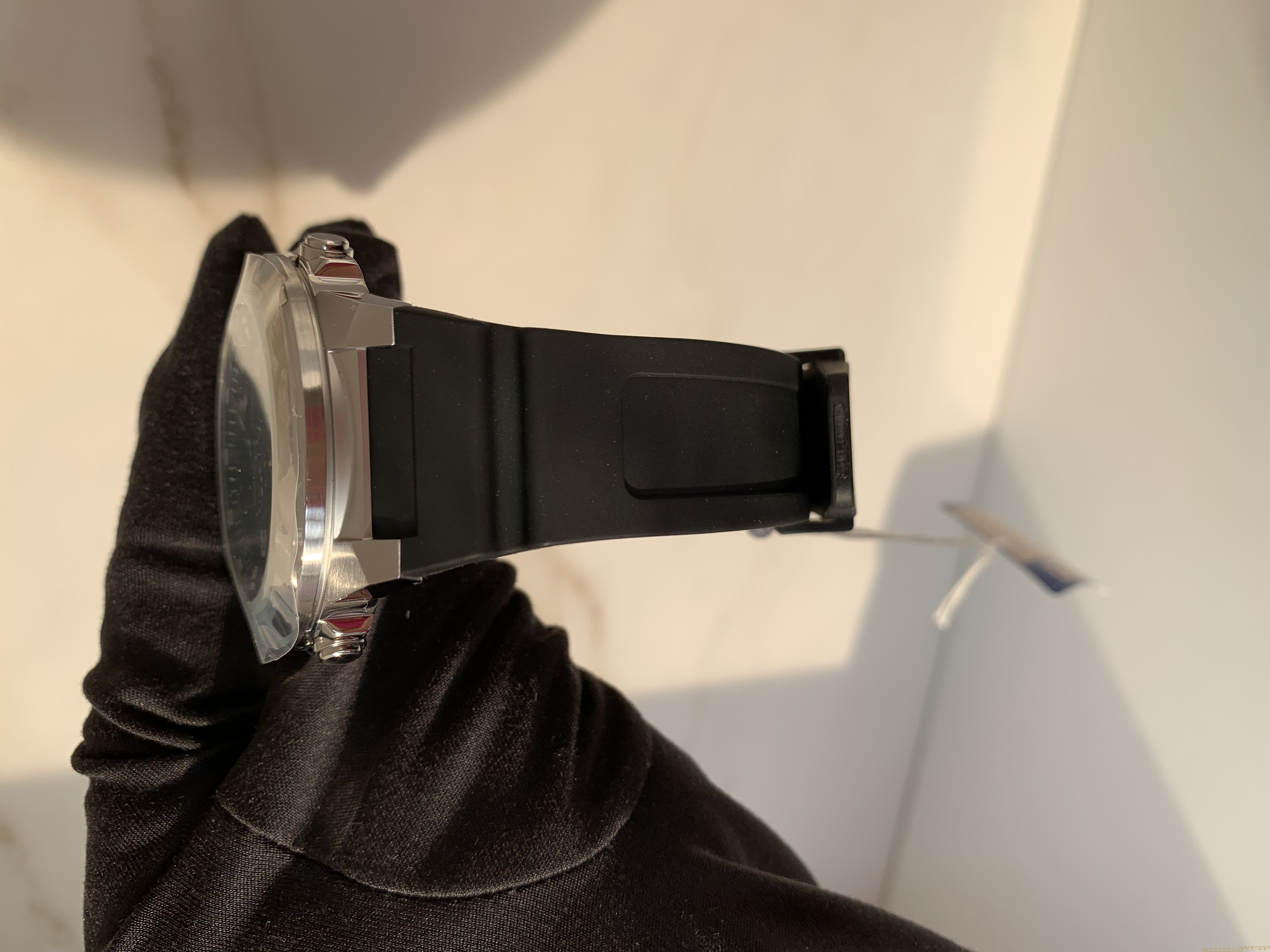 Casio AMW-870-1A