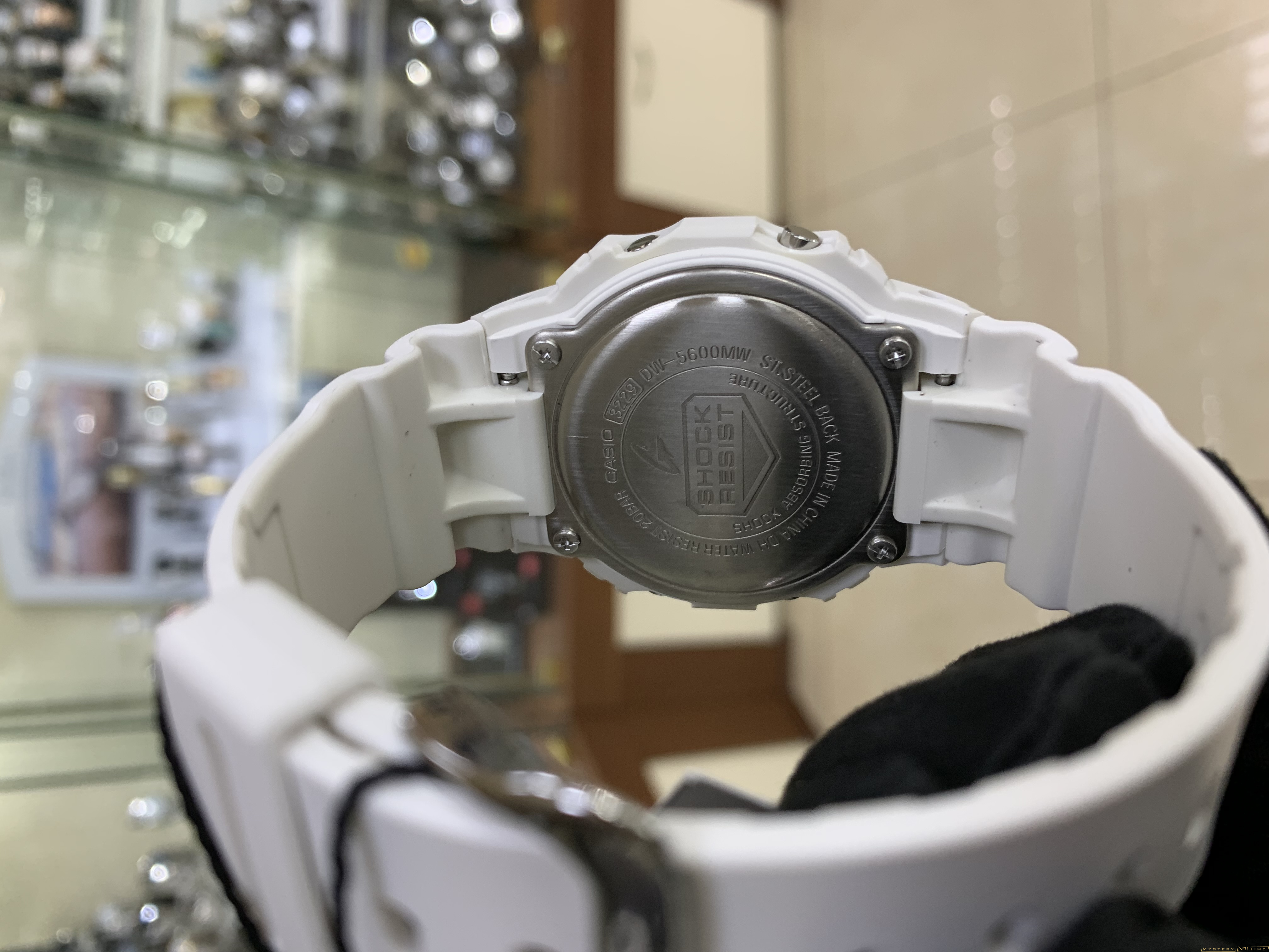 Casio DW-5600MW-7E