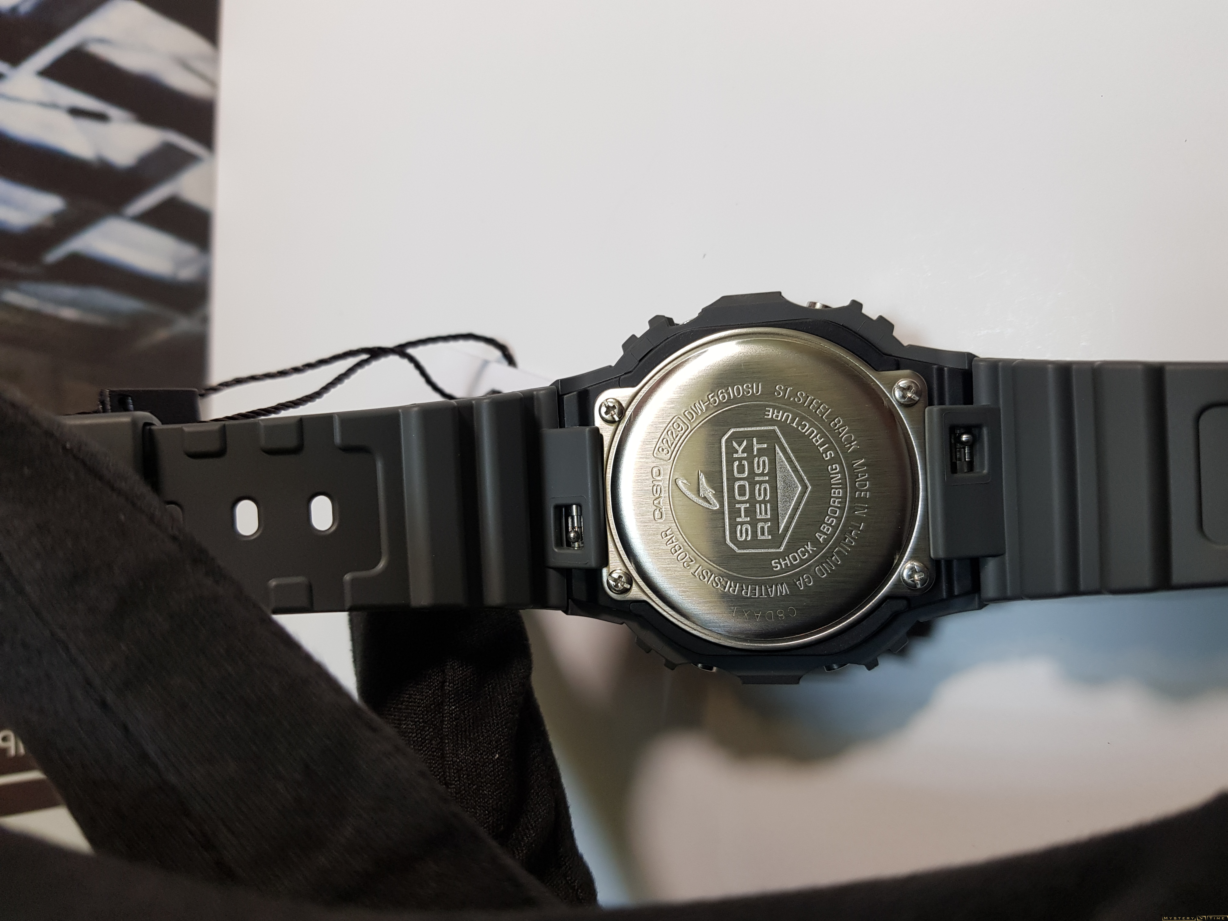 Casio DW-5610SU-8E