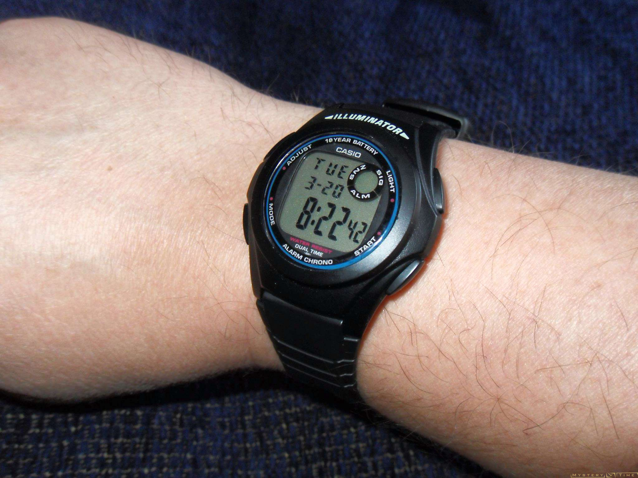 Casio F-200W-1A