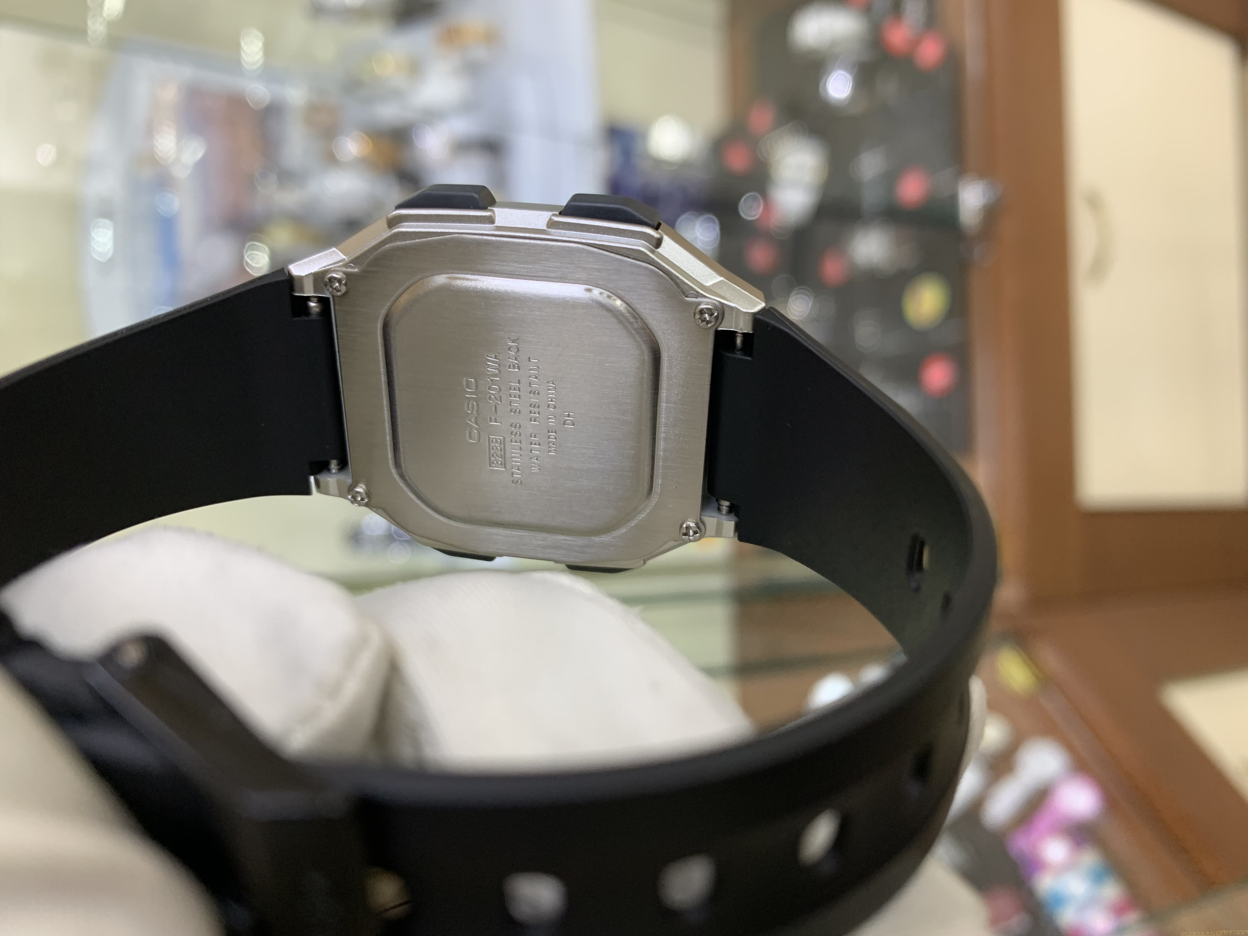 Casio F-201WAM-7A