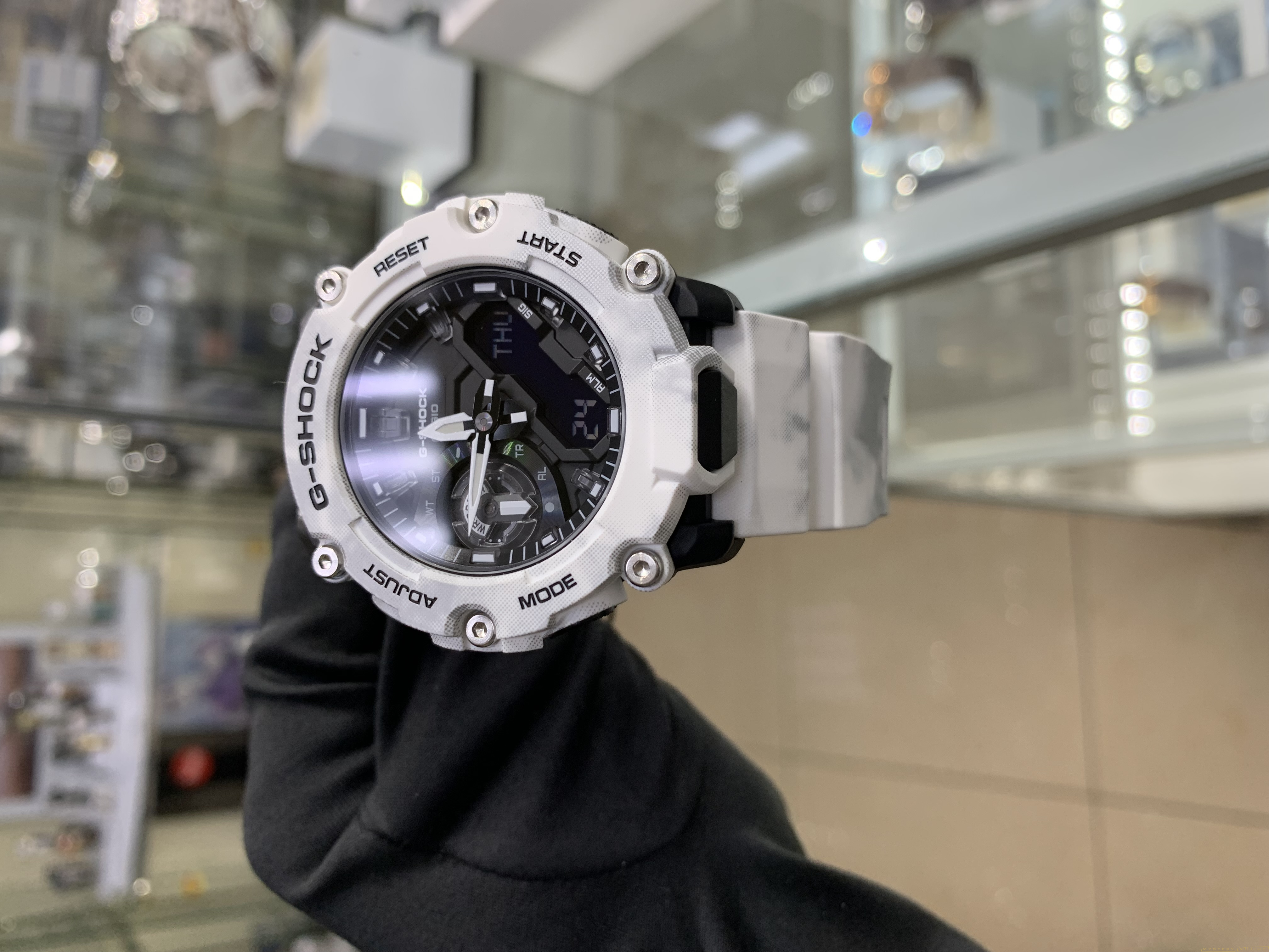 Casio GA-2200GC-7A