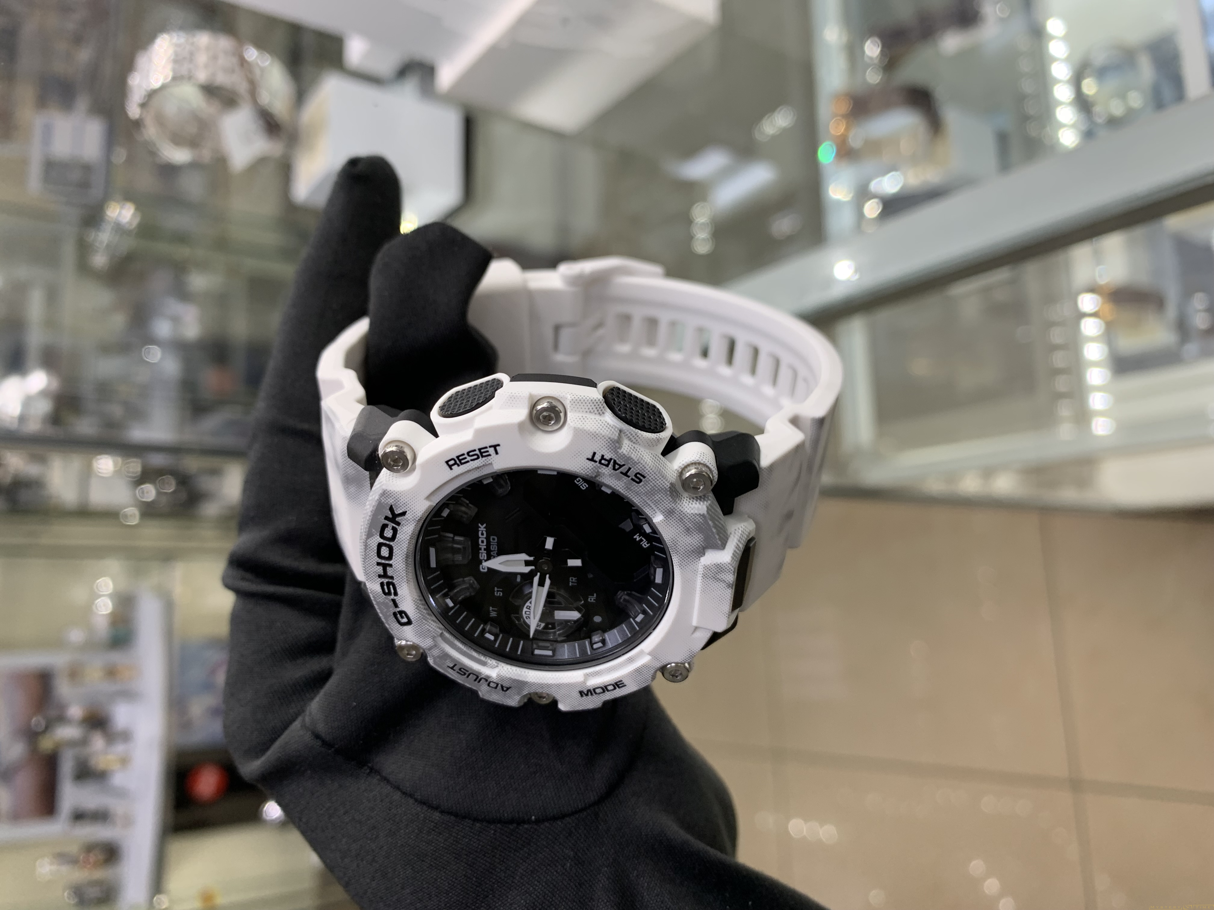 Casio GA-2200GC-7A