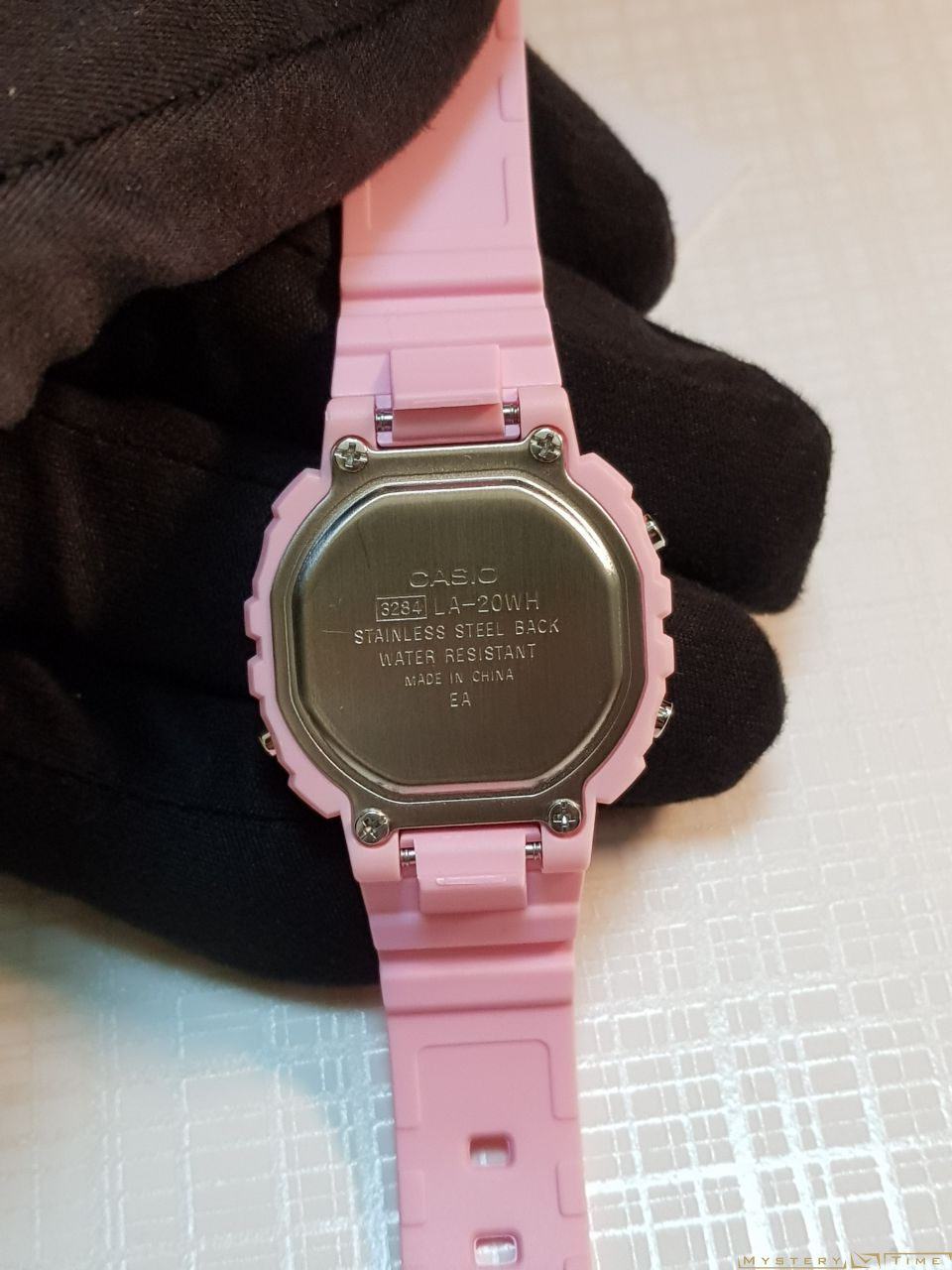 Casio LA-20WH-4A1