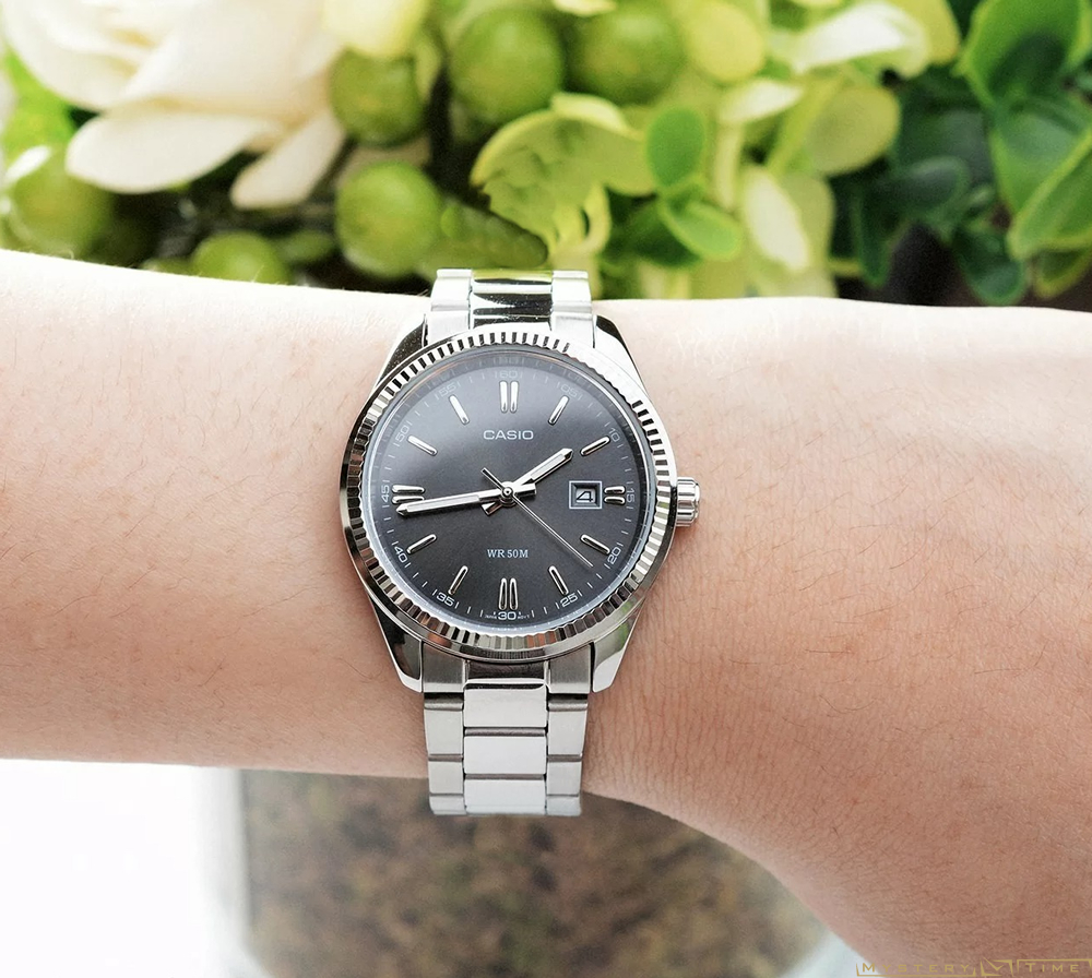 Casio LTP-1302D-1A1