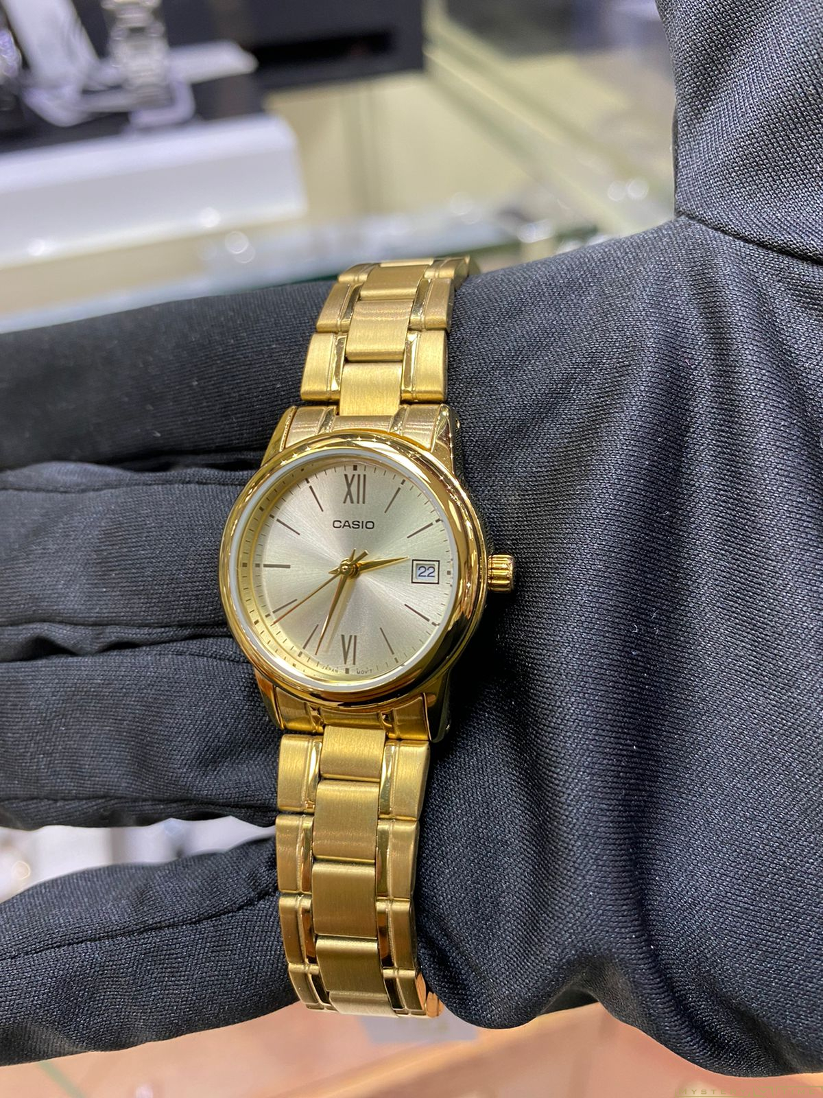 Casio LTP-V002G-9B3