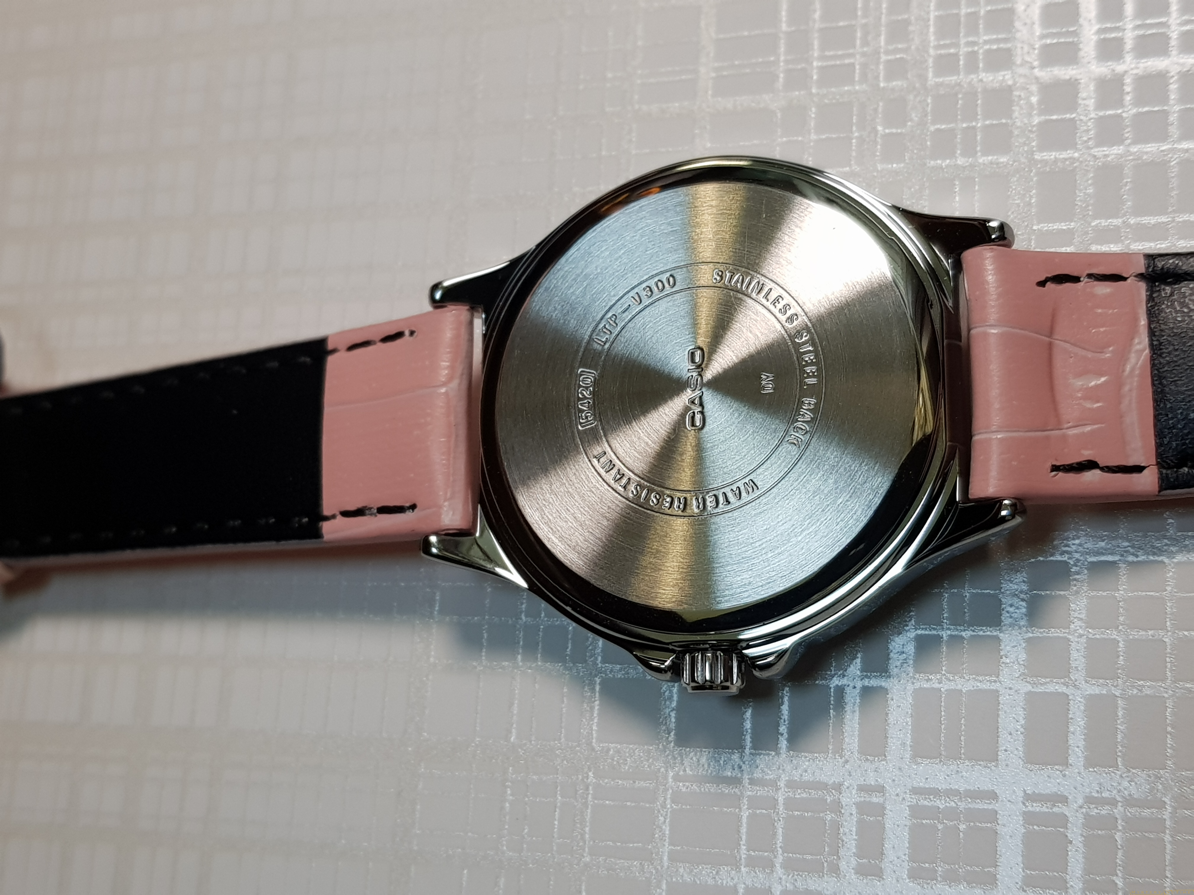 Casio LTP-V300L-4A