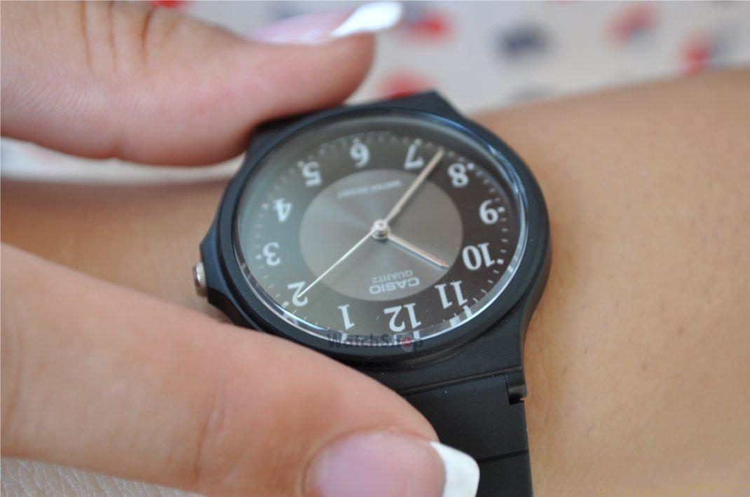 Jam casio hotsell mq 24