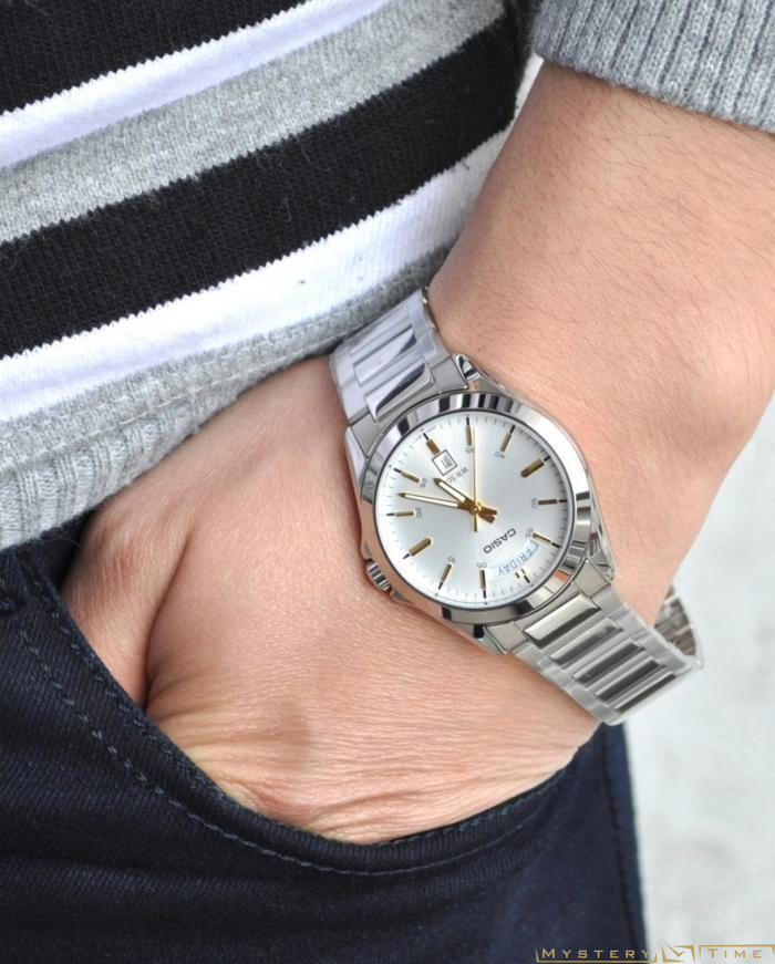 Casio MTP-1370D-7A2