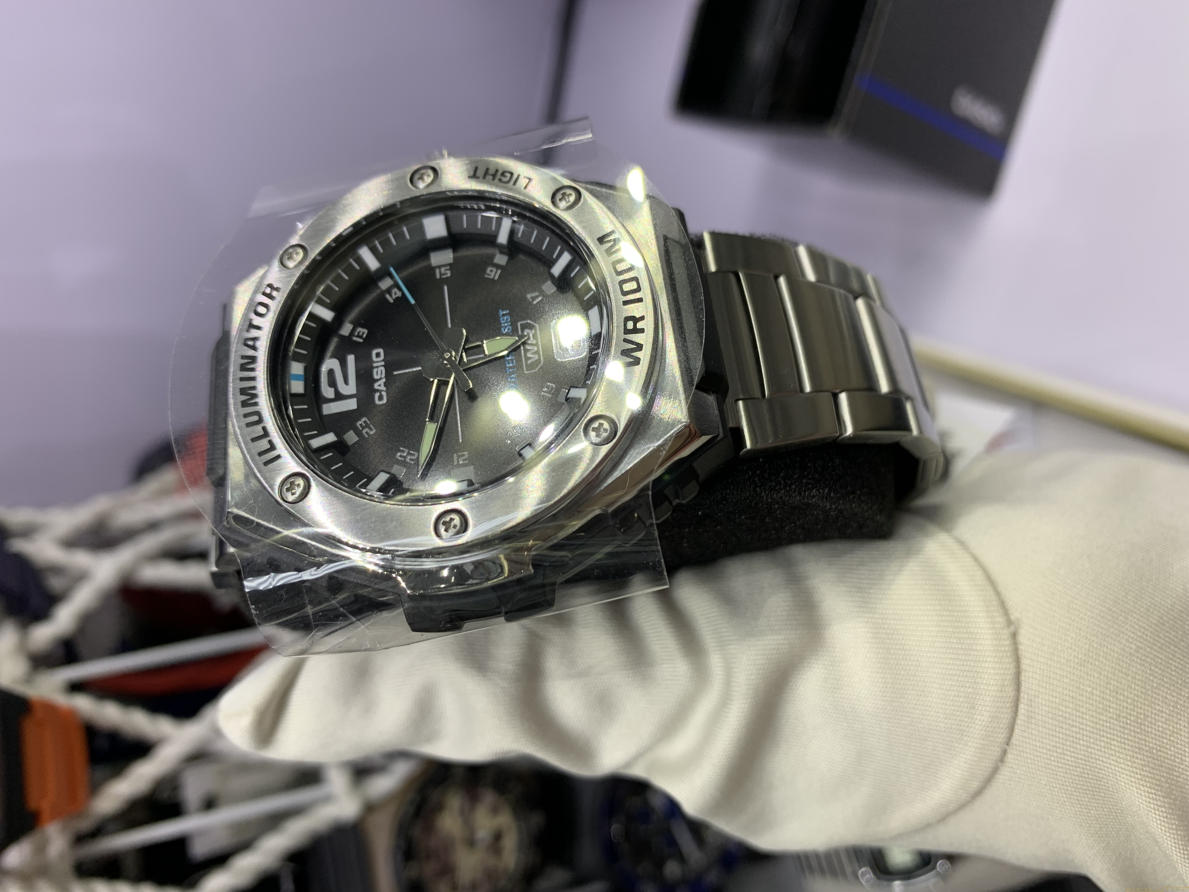 Casio MWA-100HD-1AVEF