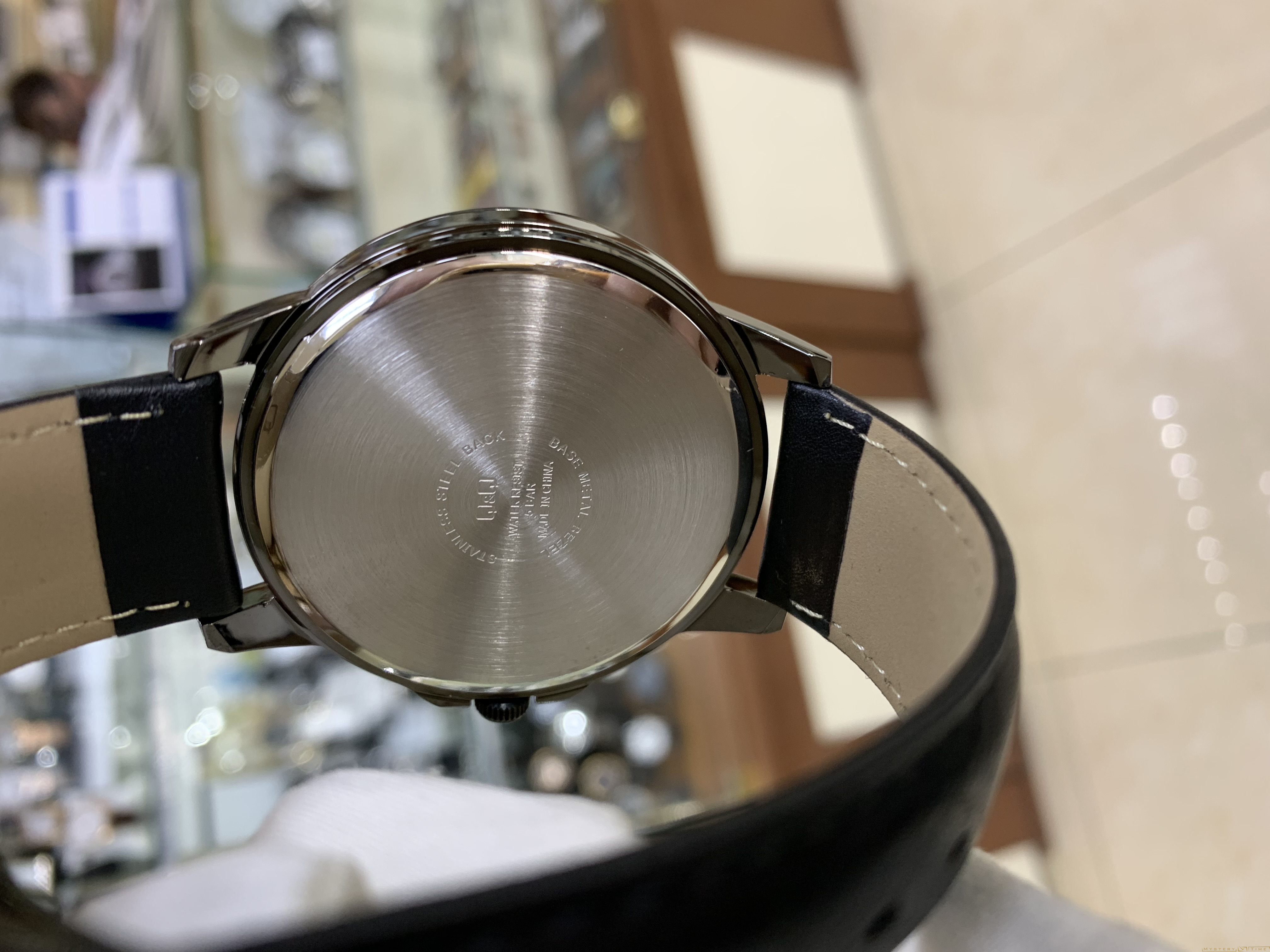 Q&Q QB22J508Y