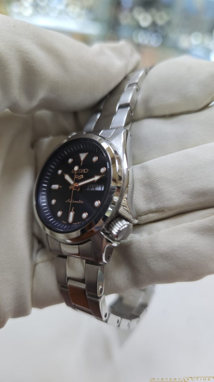 Seiko SRE003K1S