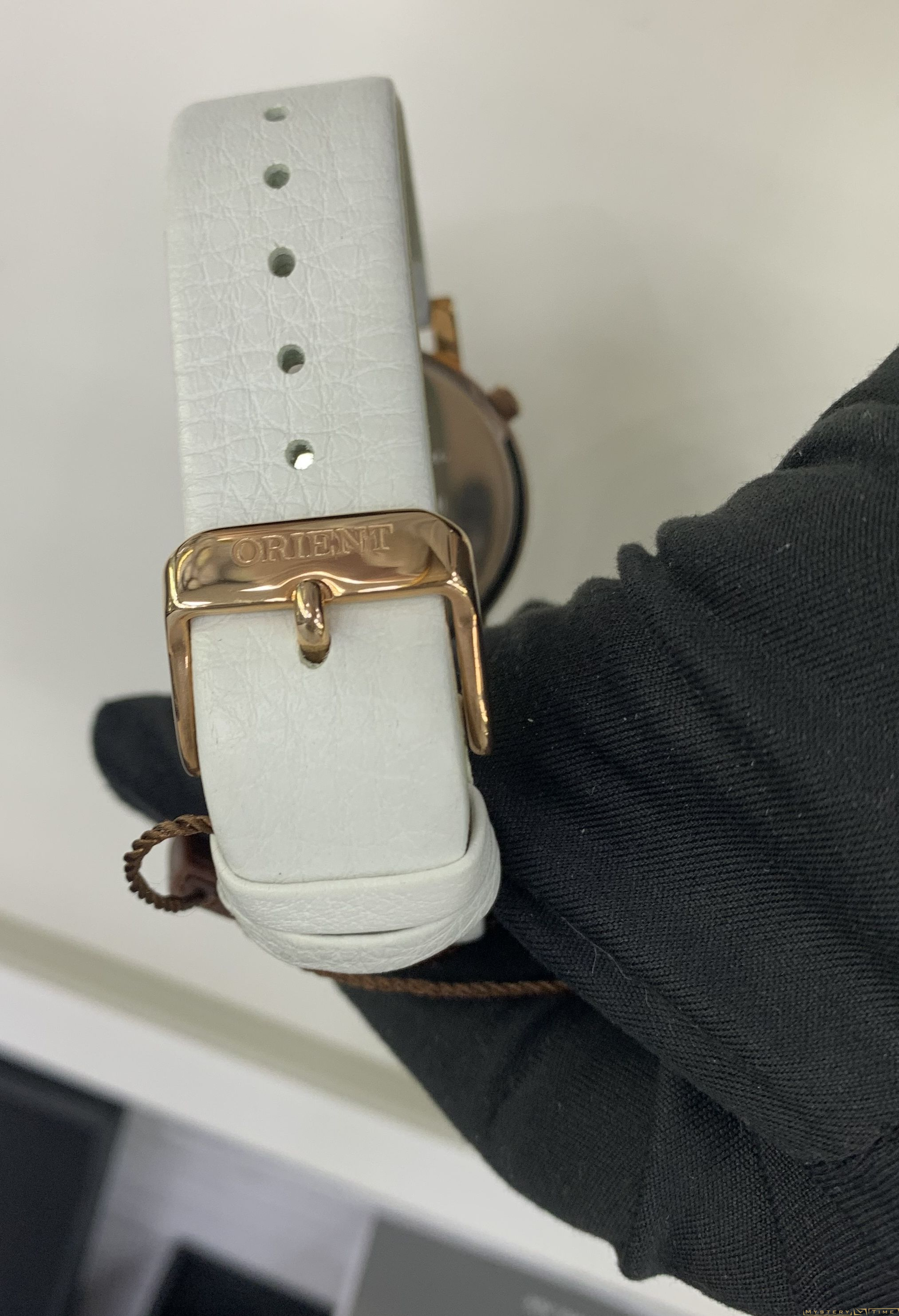 Orient UB8Y001W