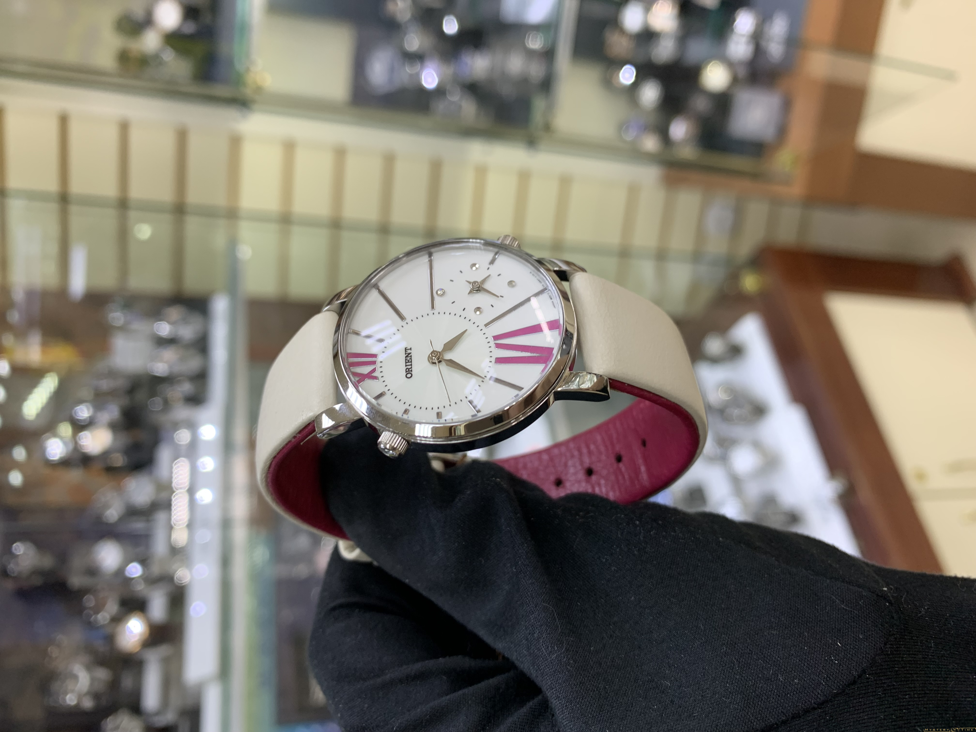 Orient UB8Y004W