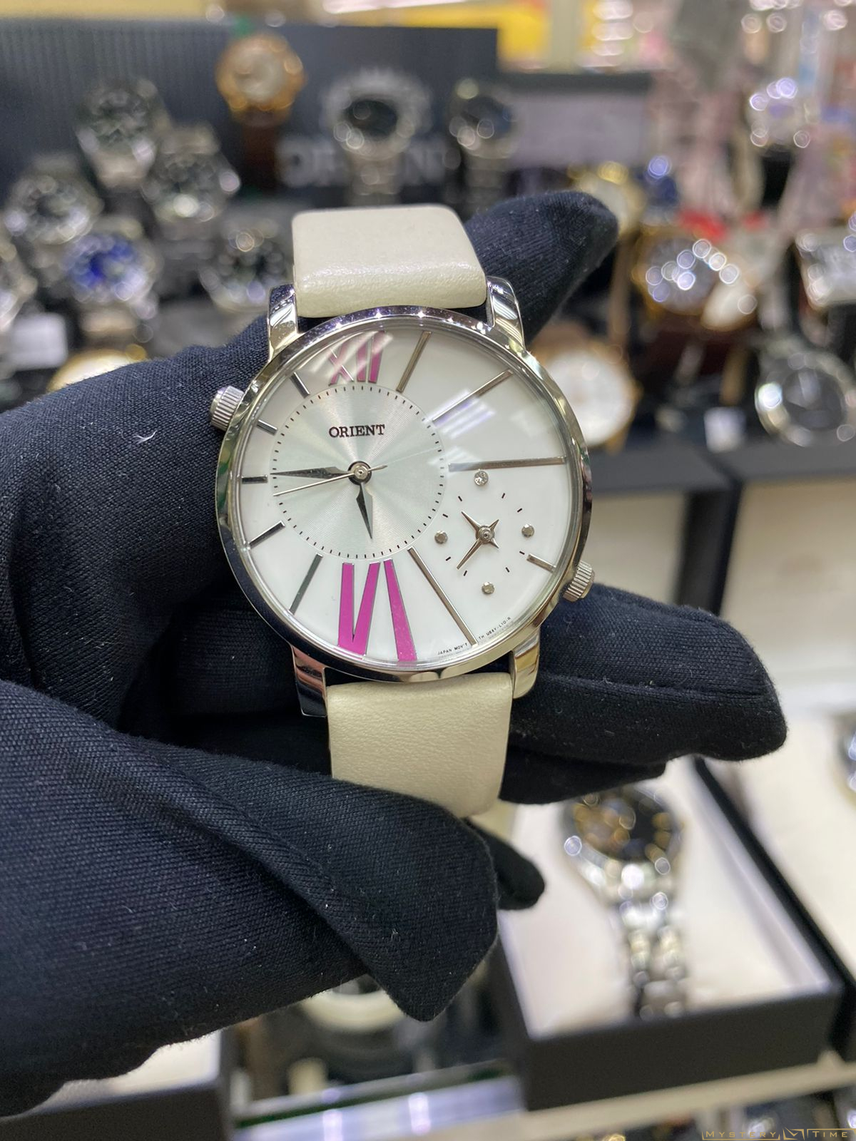 Orient UB8Y004W