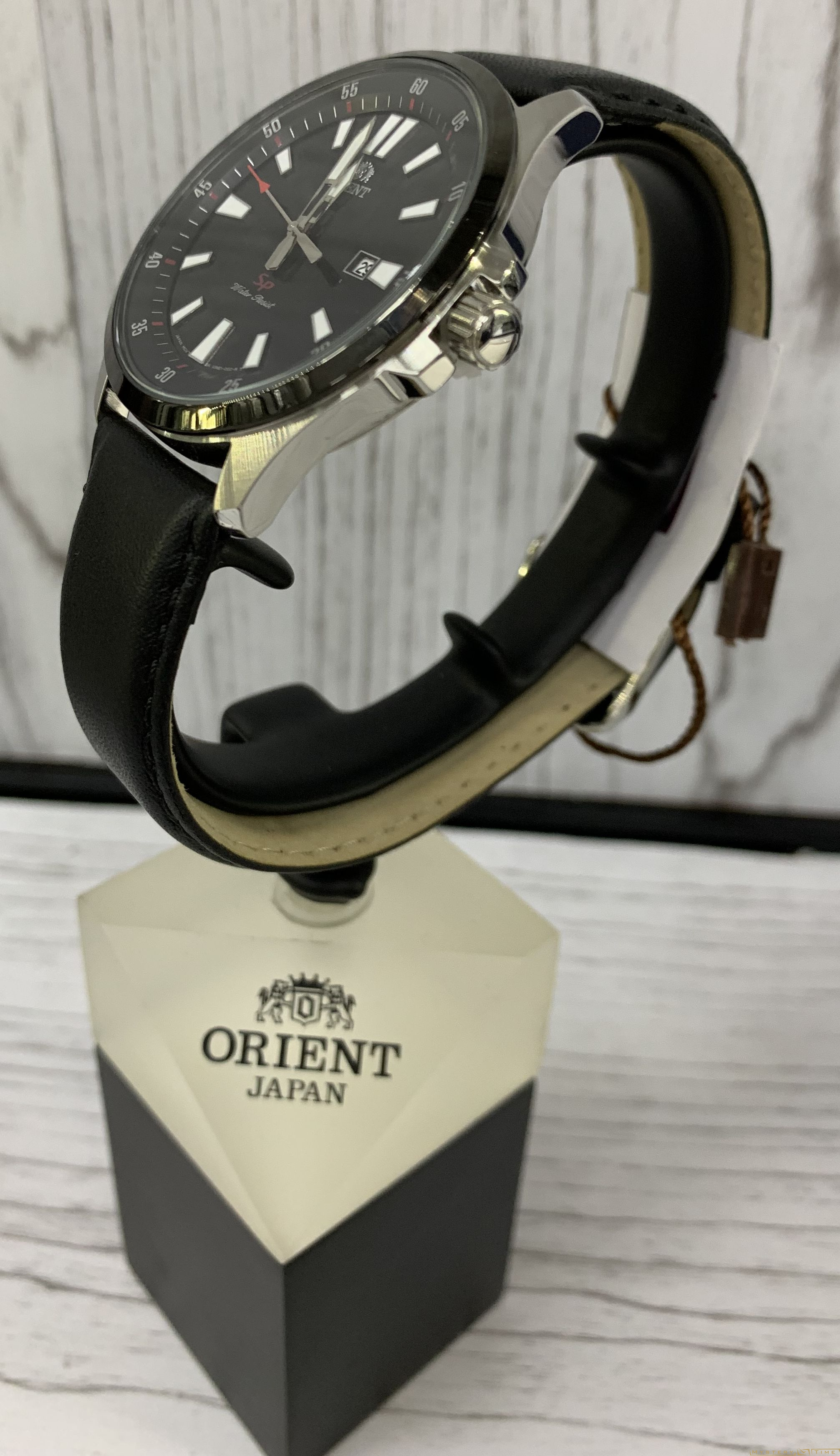 Orient UNE1002B