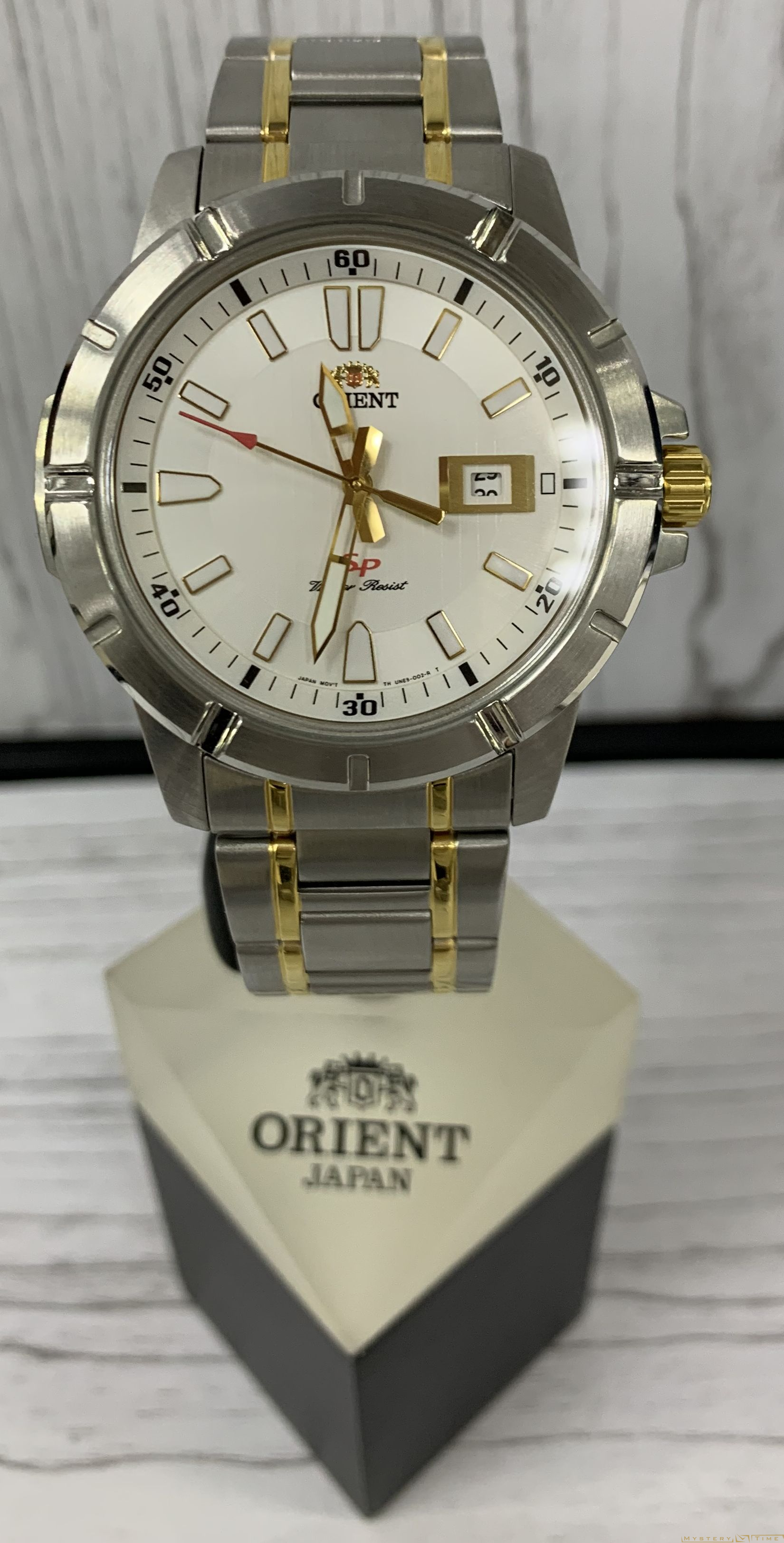 Orient UNE9004W