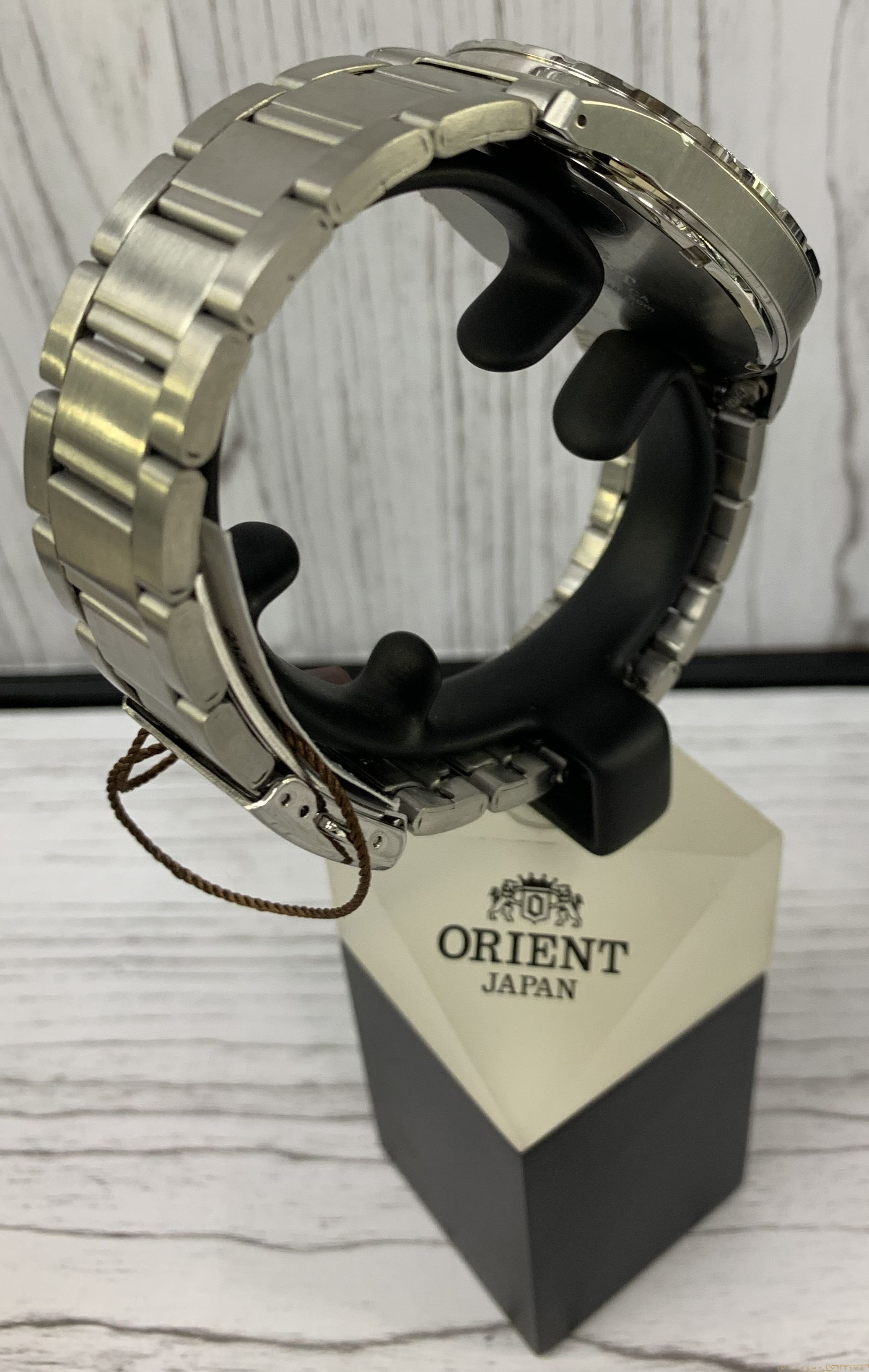 Orient UNG3001B