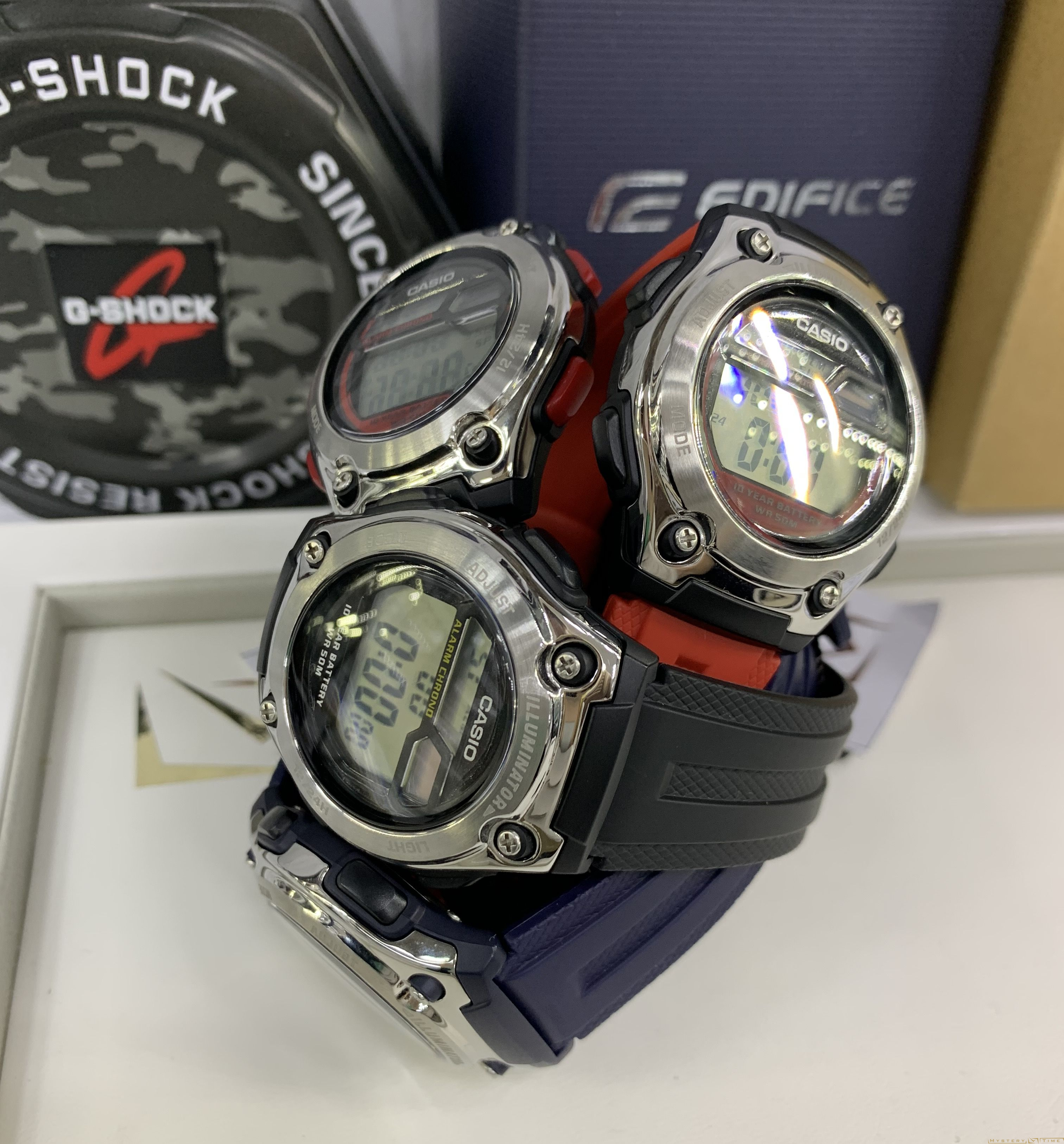 Casio W-211-4A
