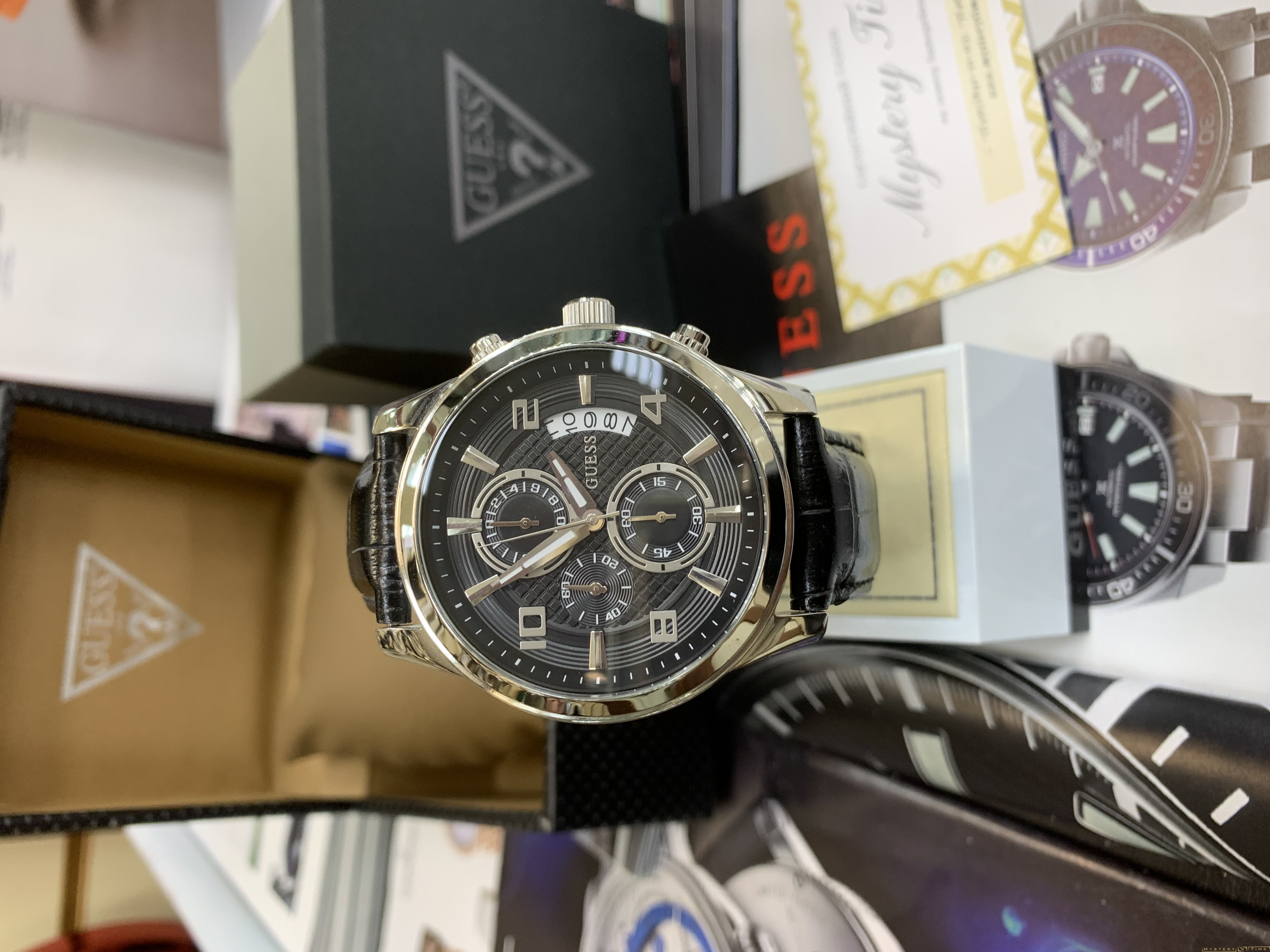 Guess W0076G1