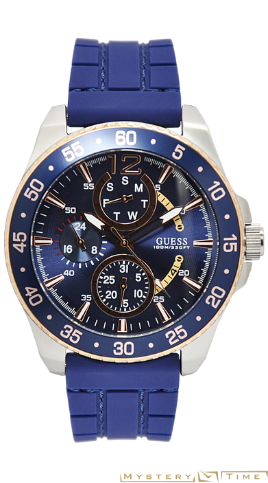 Guess W0798G2