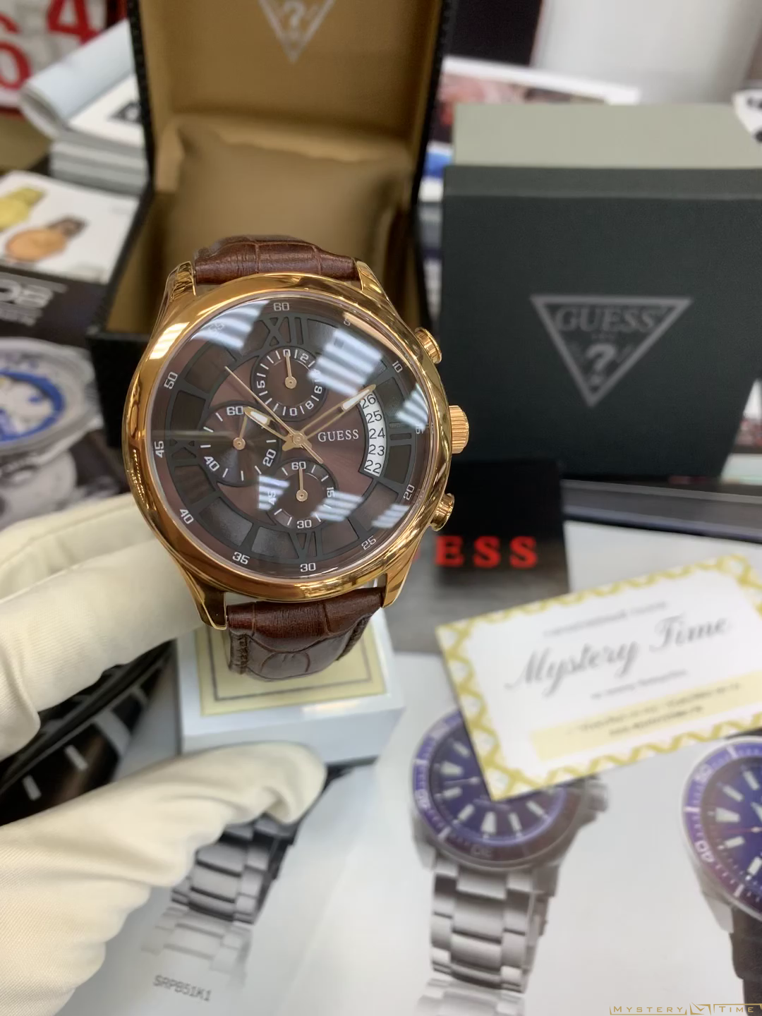 Guess W14052G2