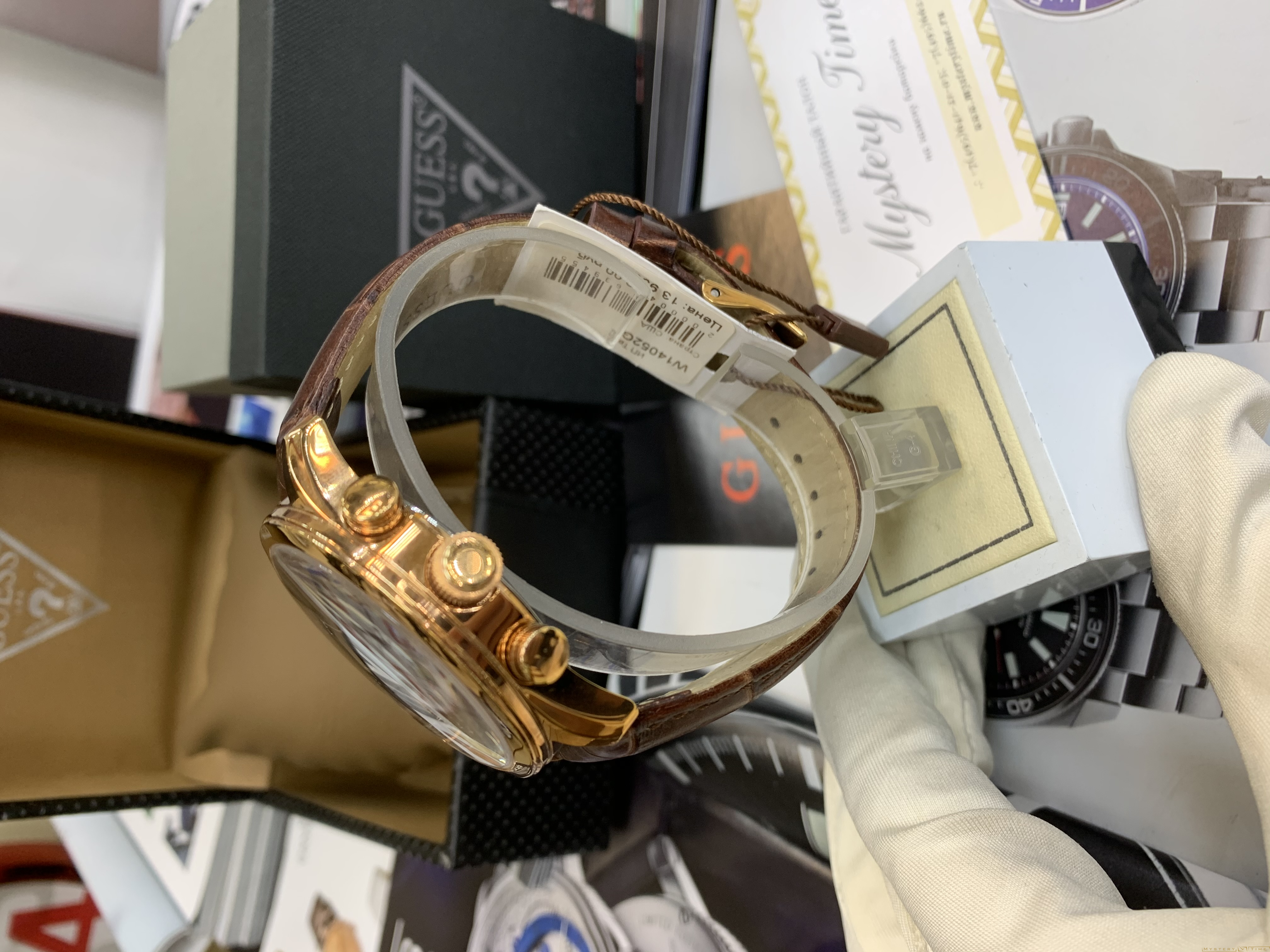 Guess W14052G2