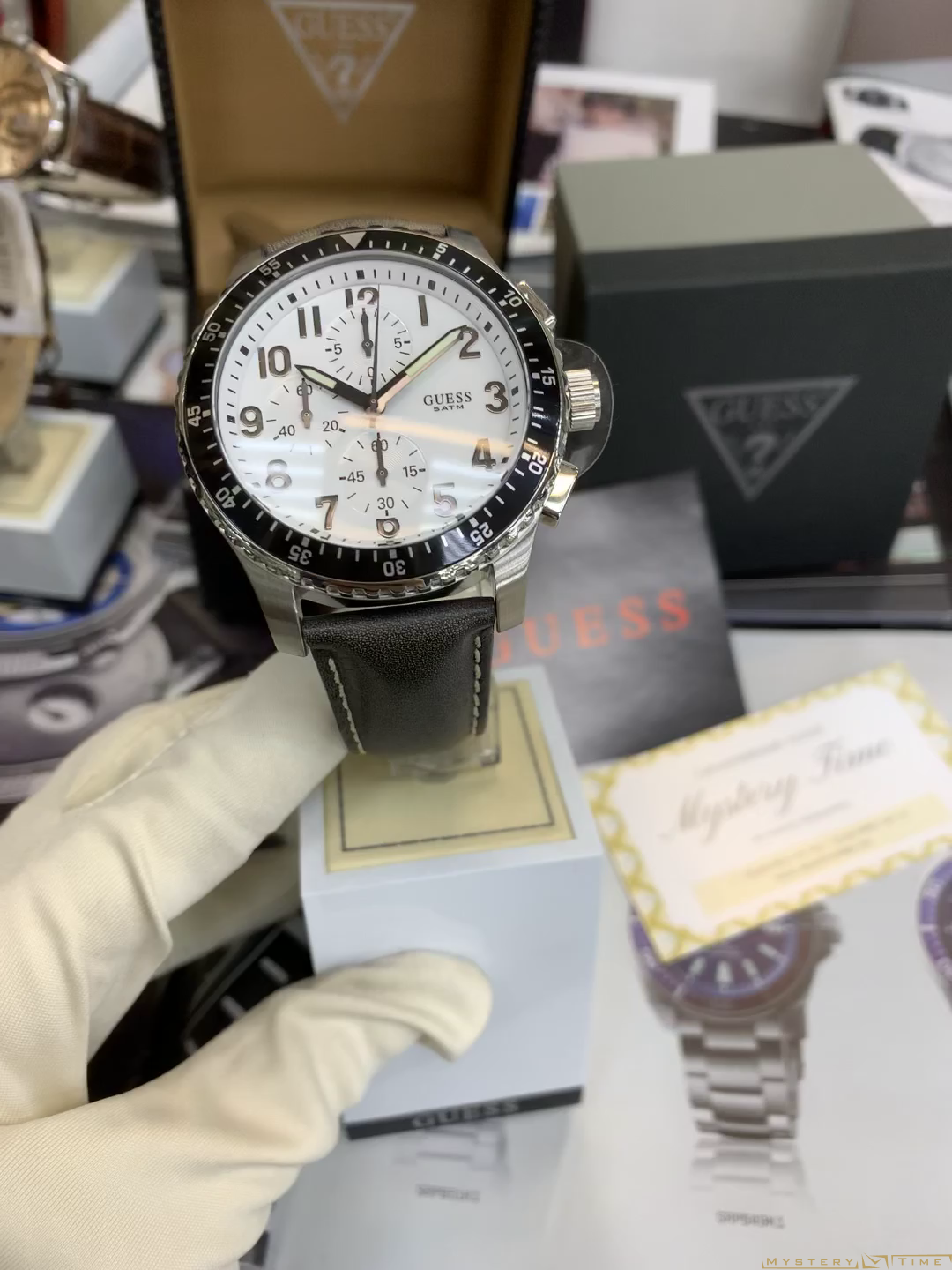 Guess W14546G1