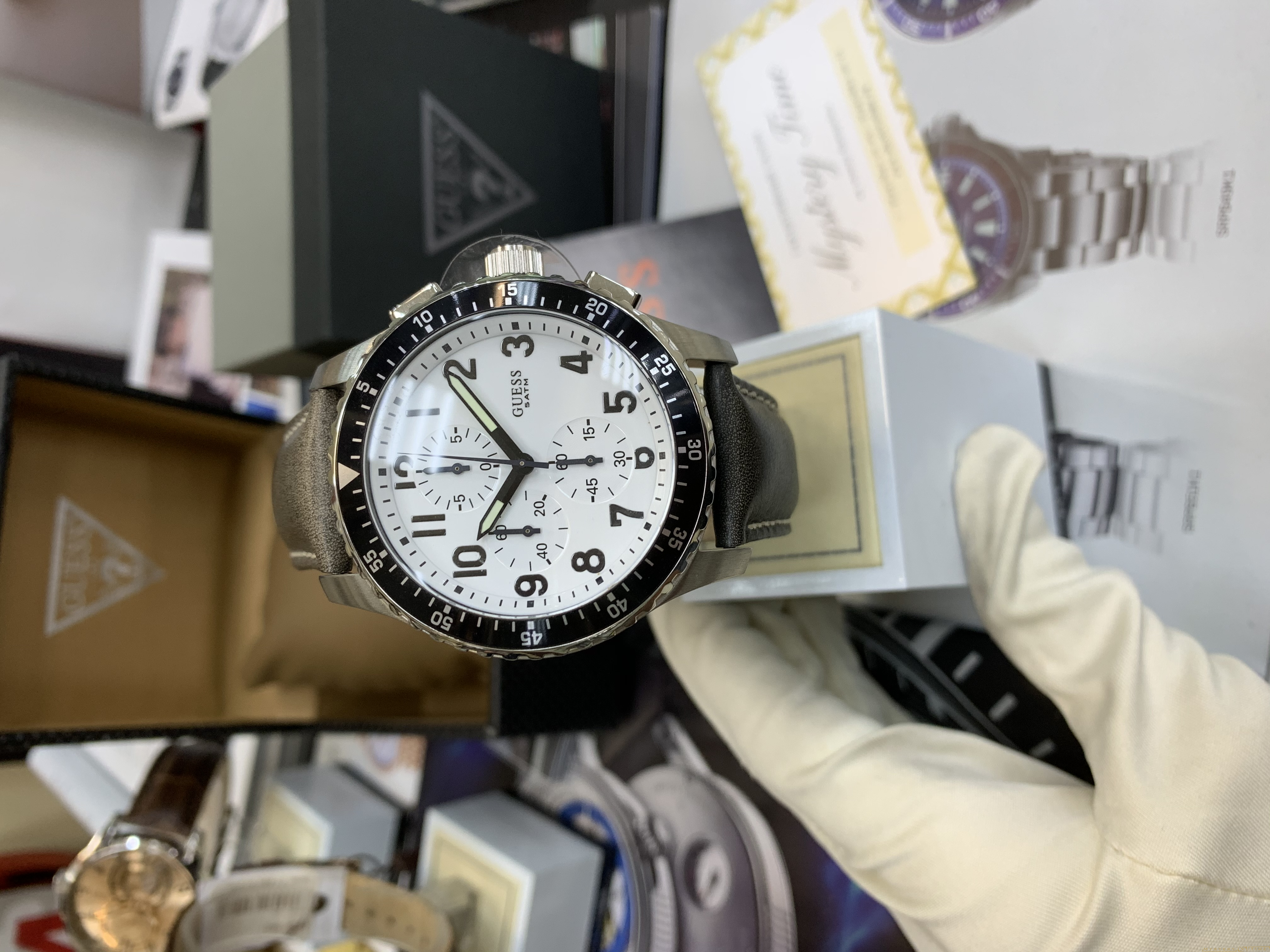 Guess W14546G1