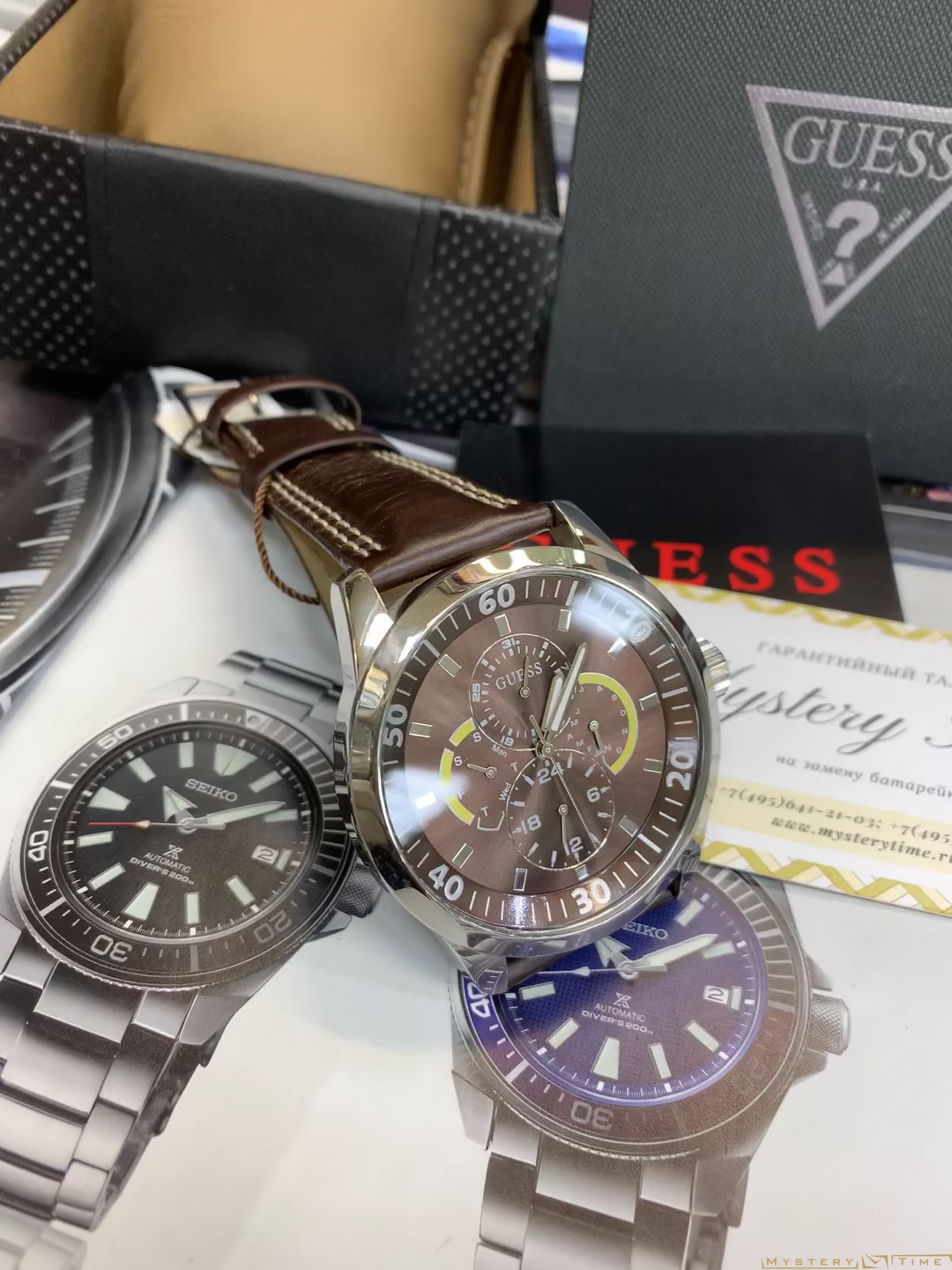Guess W95046G2